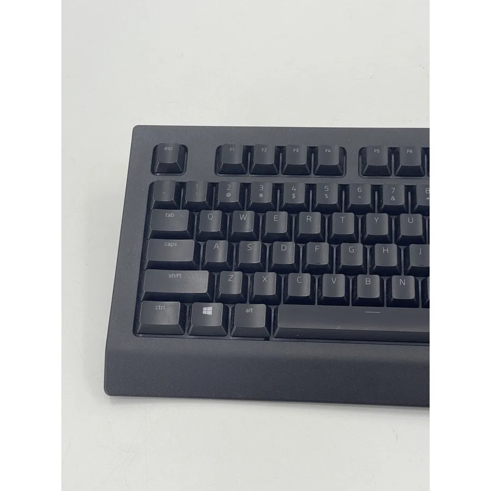 Razer Cynosa V2 Full Size Wired Membrane Gaming Keyboard w/ Chroma RGB Backlight